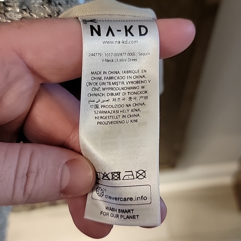 NA-KD V NECK LS MINI DRESS - Picture 5 of 6